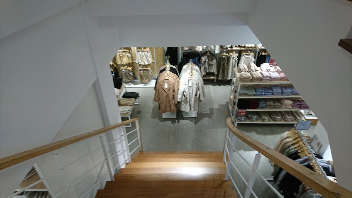 50% FIFTY PERCENT 平價時尚 逢甲福星店 3