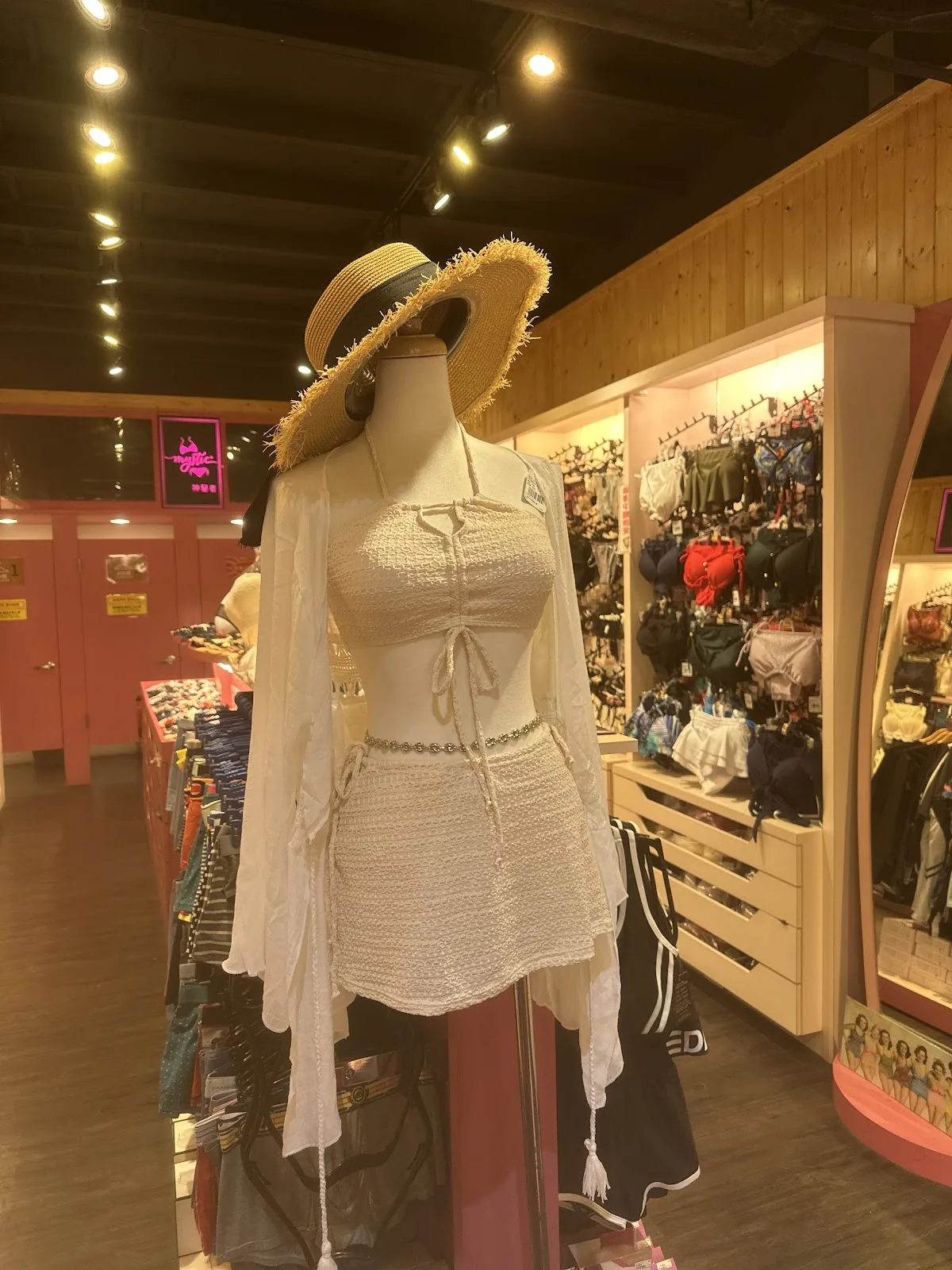 TING BRA婷姐內衣 台中逢甲店 - 泳衣比基尼、內衣、睡衣、帽子專賣店 5