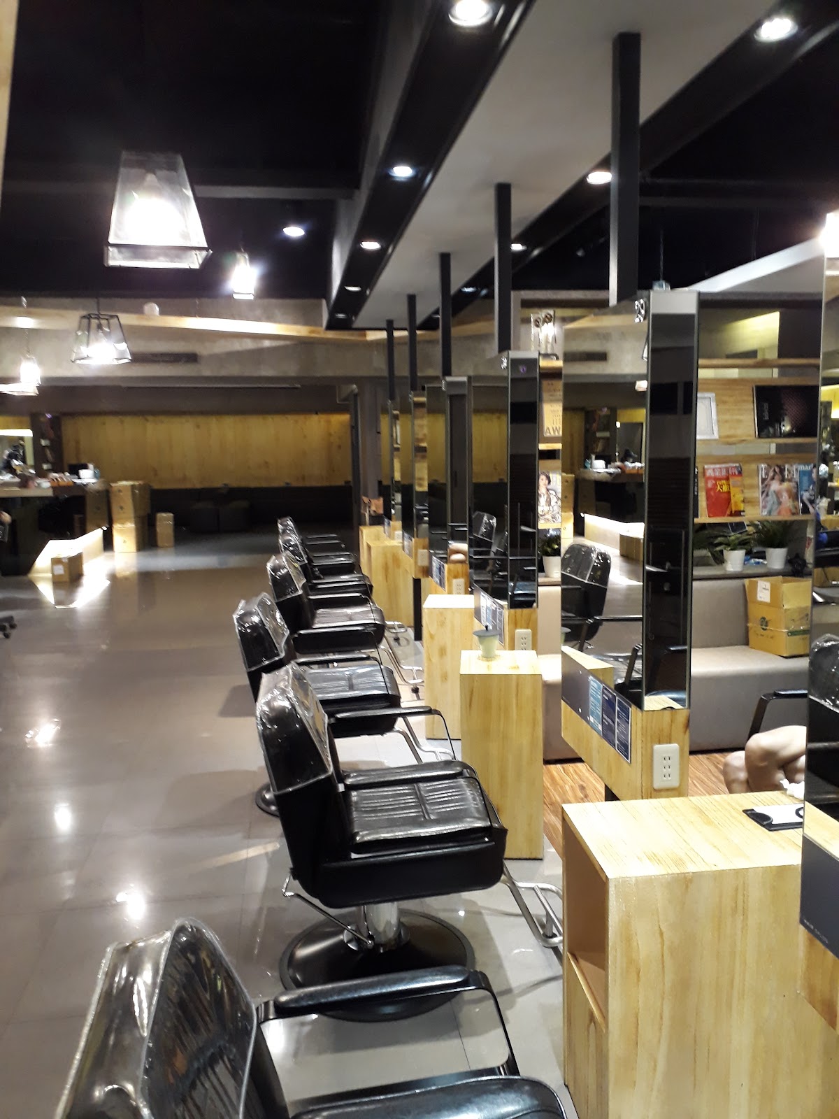 At17台中逢甲洗髮燙髮染髮護髮接髮推薦 5