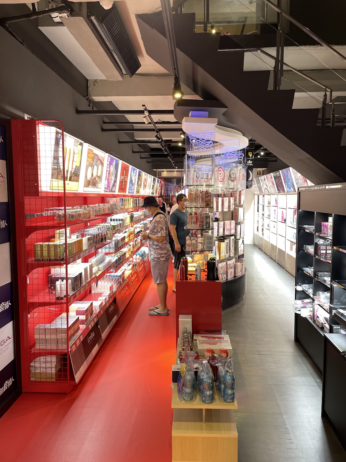 TENGA SHOP FENG JIA CR情人台中逢甲店 4