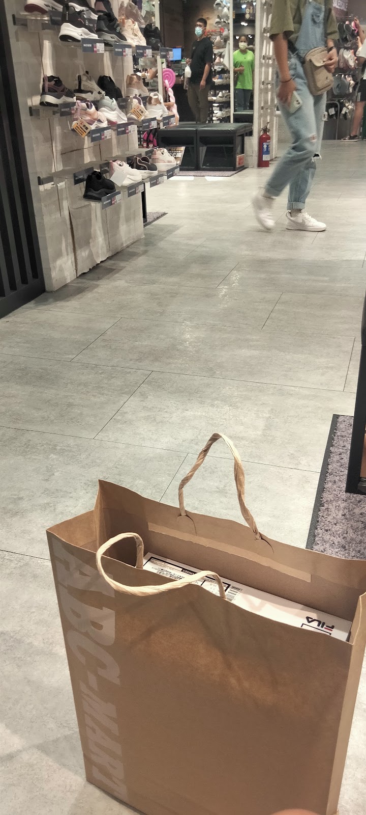 ABC-MART 台中文華店 3