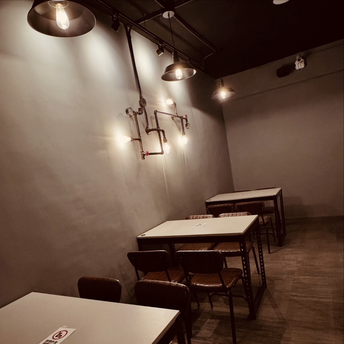 三個盤子暢(歌)飲(酒)串燒店-燒烤 炸物 飲酒 飛鏢 1