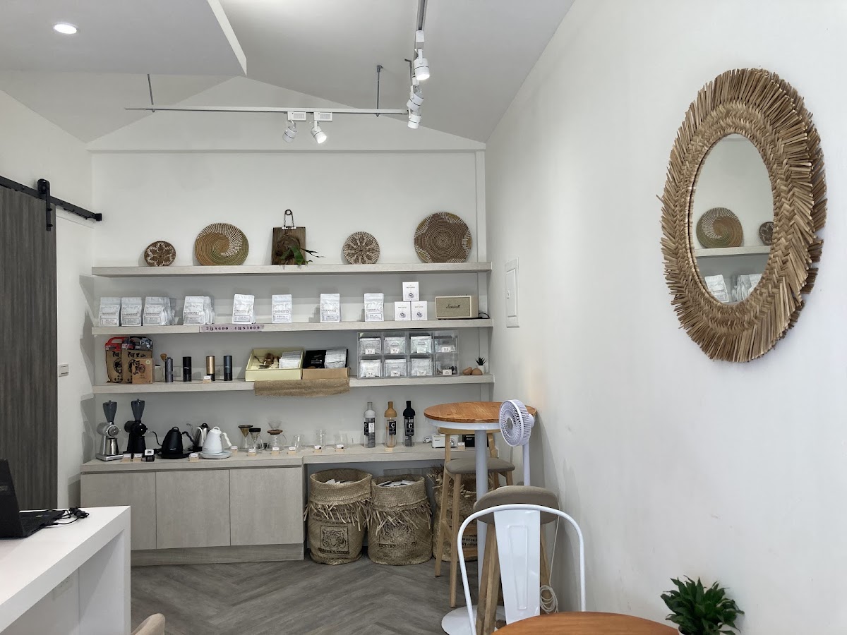 AKIRAKOKI咖啡-（白色咖啡館） 3