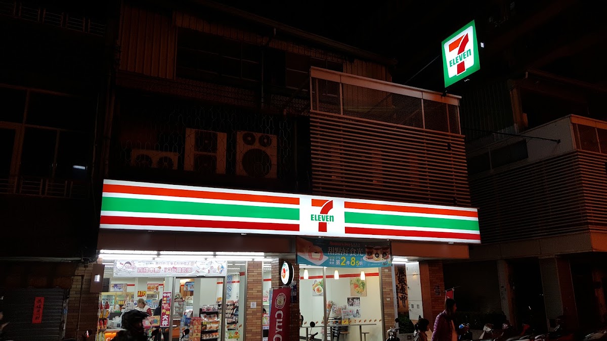 7-ELEVEn 新西屯門市 4